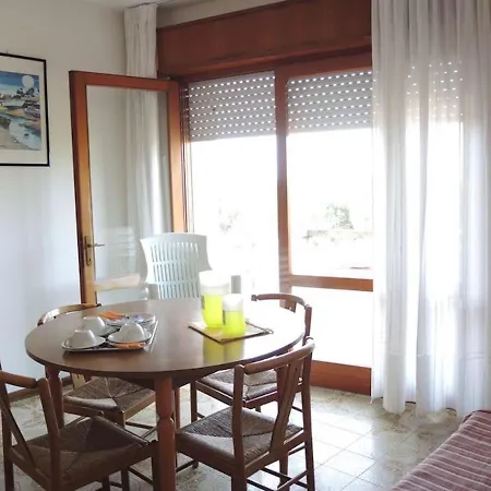 Daire Luminous Flat With Balcony-beahost Bibione