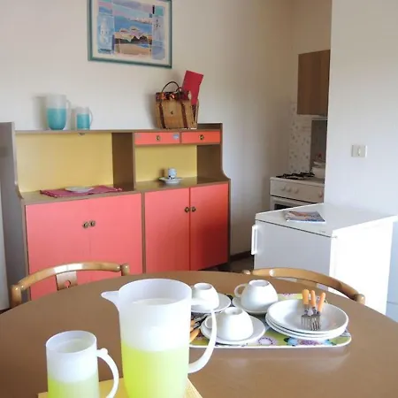 Luminous Flat With Balcony - Beahost דירה