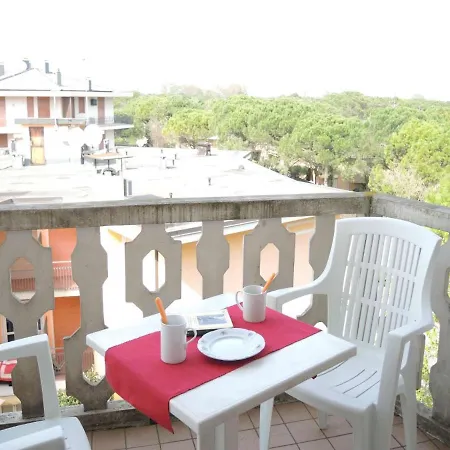 דירה Luminous Flat With Balcony - Beahost *