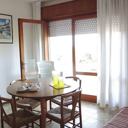 Daire Luminous Flat With Balcony-beahost Bibione