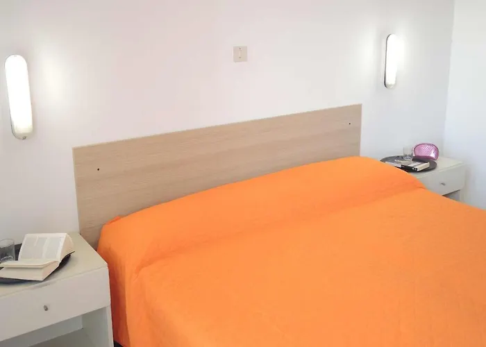 Luminous Flat With Balcony-beahost Lejlighed