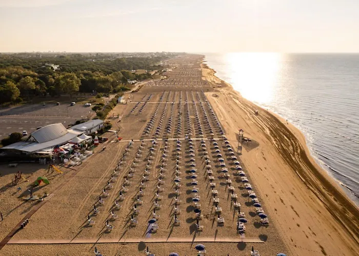 Lejlighed Luminous Flat With Balcony-beahost