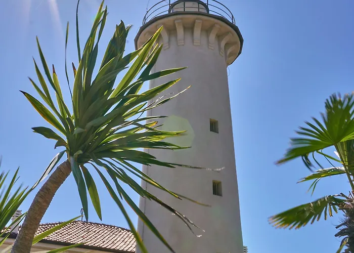 Luminous Flat With Balcony-beahost Μπιμπιόνε