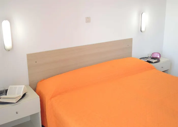 Luminous Flat With Balcony-beahost Lejlighed