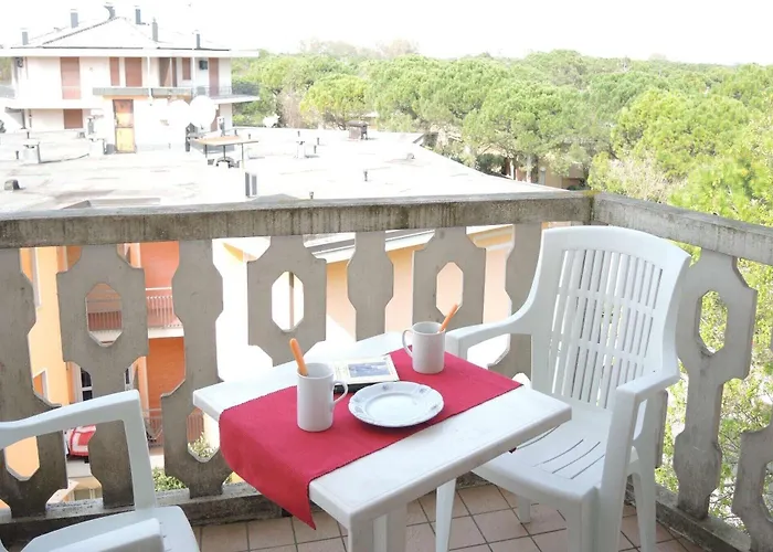 Lejlighed Luminous Flat With Balcony-beahost *