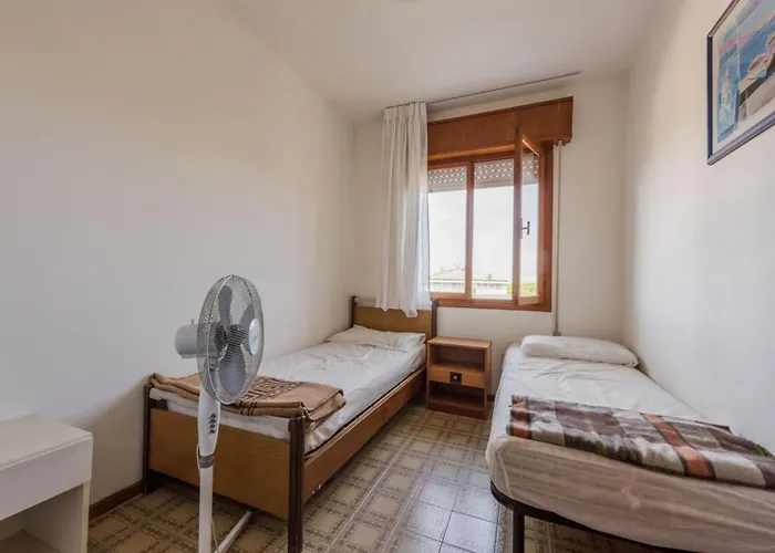 Διαμέρισμα Luminous Flat With Balcony-beahost