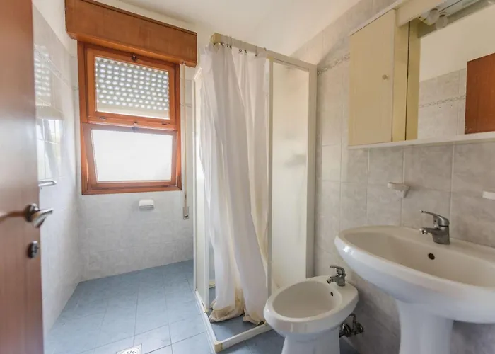 Luminous Flat With Balcony-beahost Μπιμπιόνε